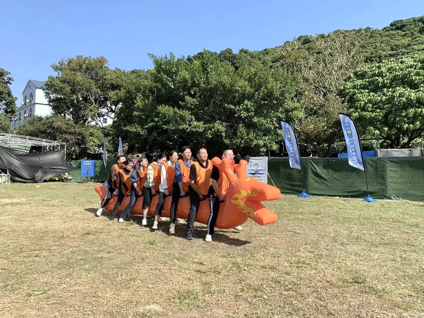 【kaiyun体育app下载安装方法团建日记】以冬日的名义,赴一场欢乐聚会!(图5) 【kaiyun体育app下载安装方法团建日记】以冬日的名义,赴一场欢乐聚会!(图5)