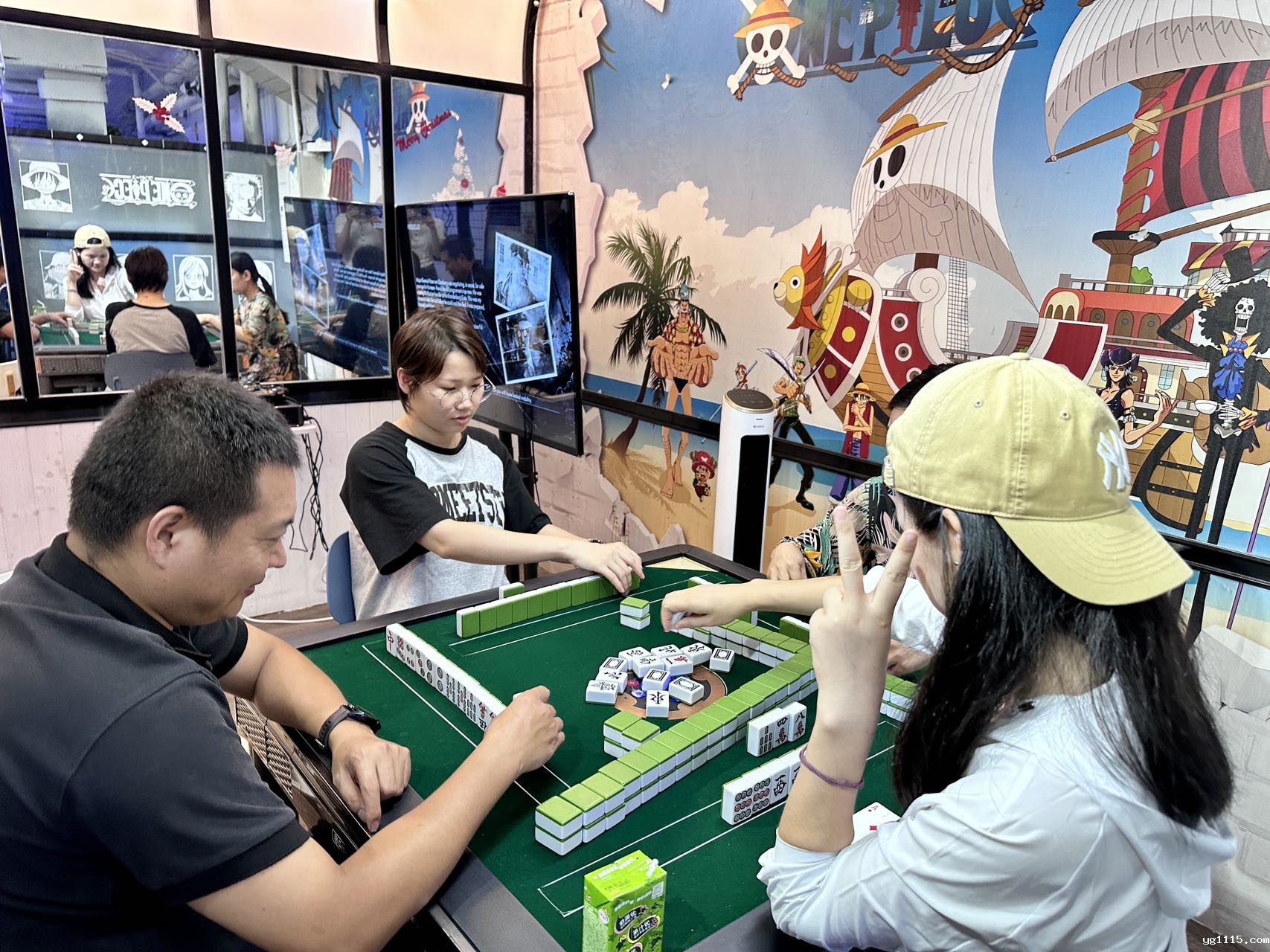 开云体育最新下载软件,带你进行一场夏日狂欢(图3) 开云体育最新下载软件,带你进行一场夏日狂欢(图3)