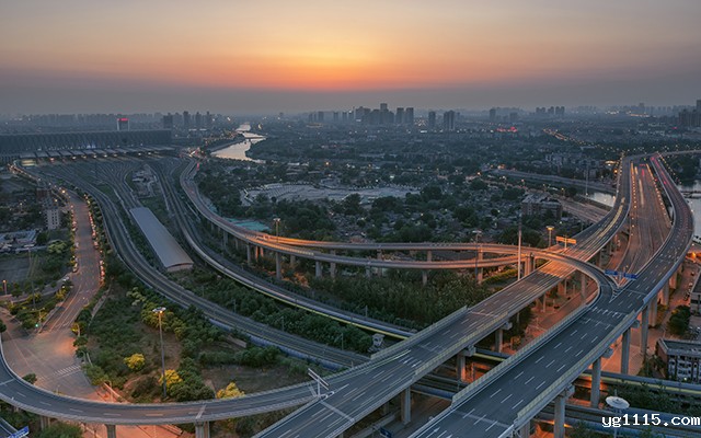 智慧轨交自动售检票系统的组成，国产工控机为其提供安心！