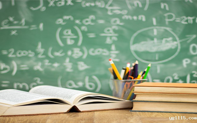 国产OPS电脑，助力5G+智慧教育课堂建设